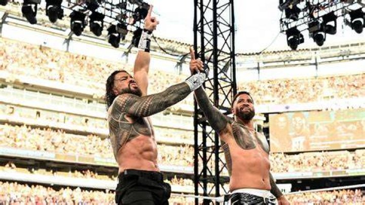 jey uso roman reigns
