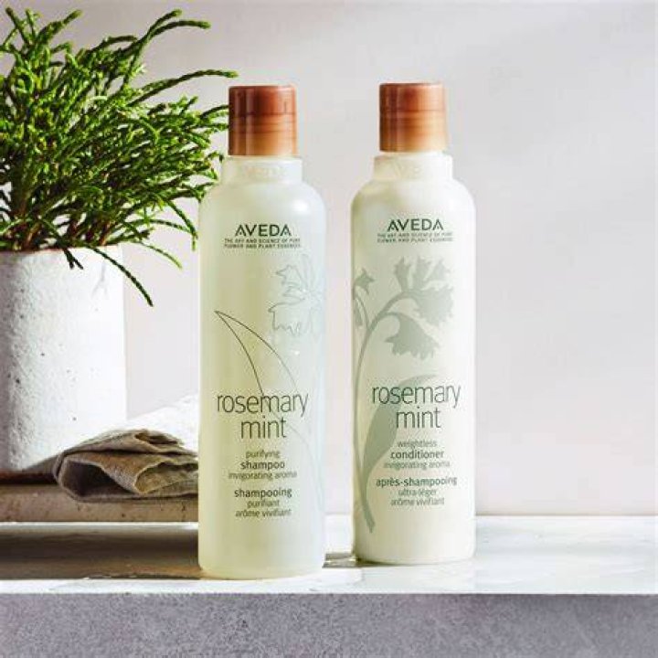 Rosemary Mint Purifying Shampoo