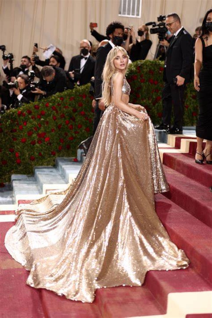 the 2022 met gala in america an anthology of fashion red carpet arrivals