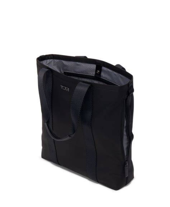 The North To South Tote