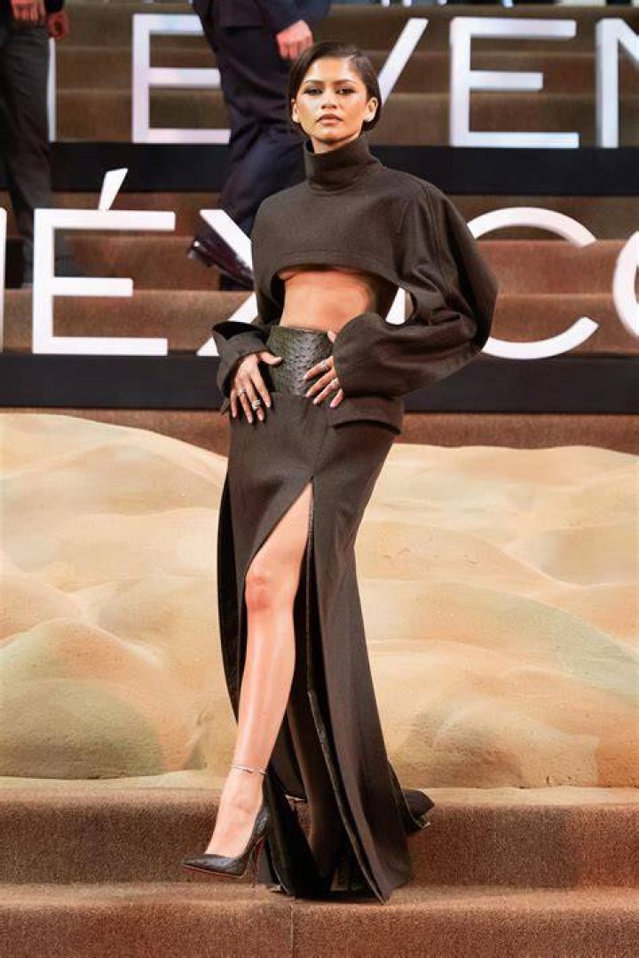zendaya dune press tour outfits